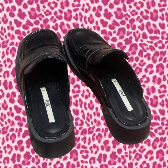 ZARA NWOT - Black Patent Leather Slip-On Loafers US 7.5 (EUR 38) - Picture 4 of 6
